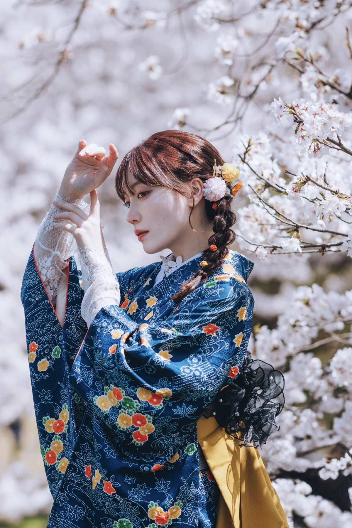 樱花下的和服美人