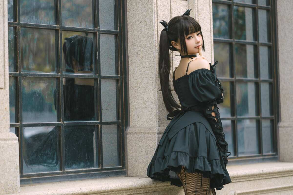 黑色哥特风美女