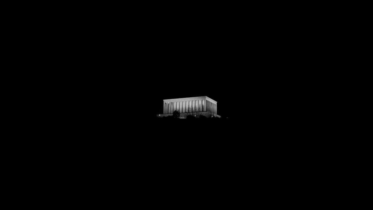 夜幕下的建筑