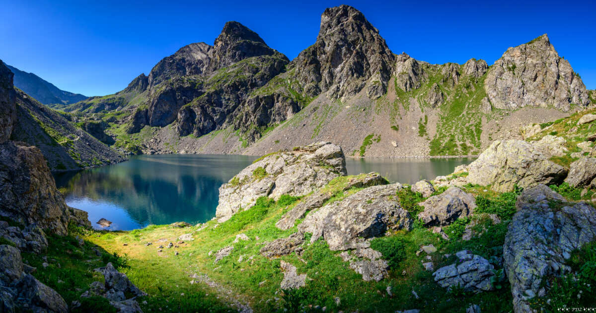 阿尔卑斯山湖光山色