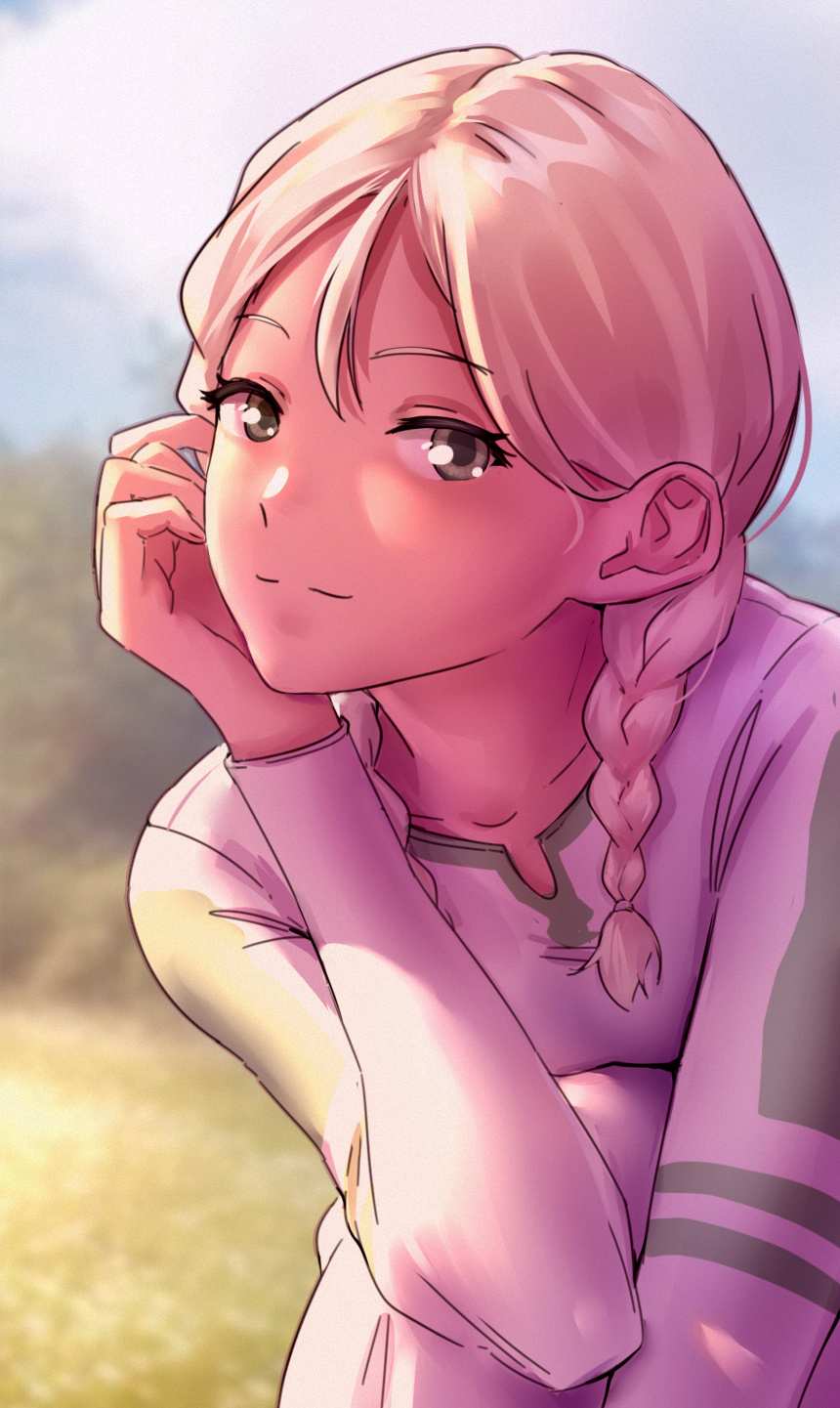 粉色长发女孩