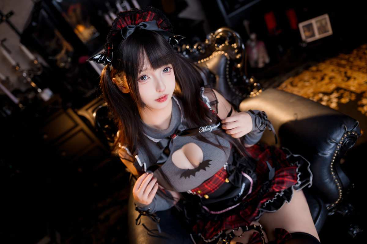 暗黑系cosplay美女