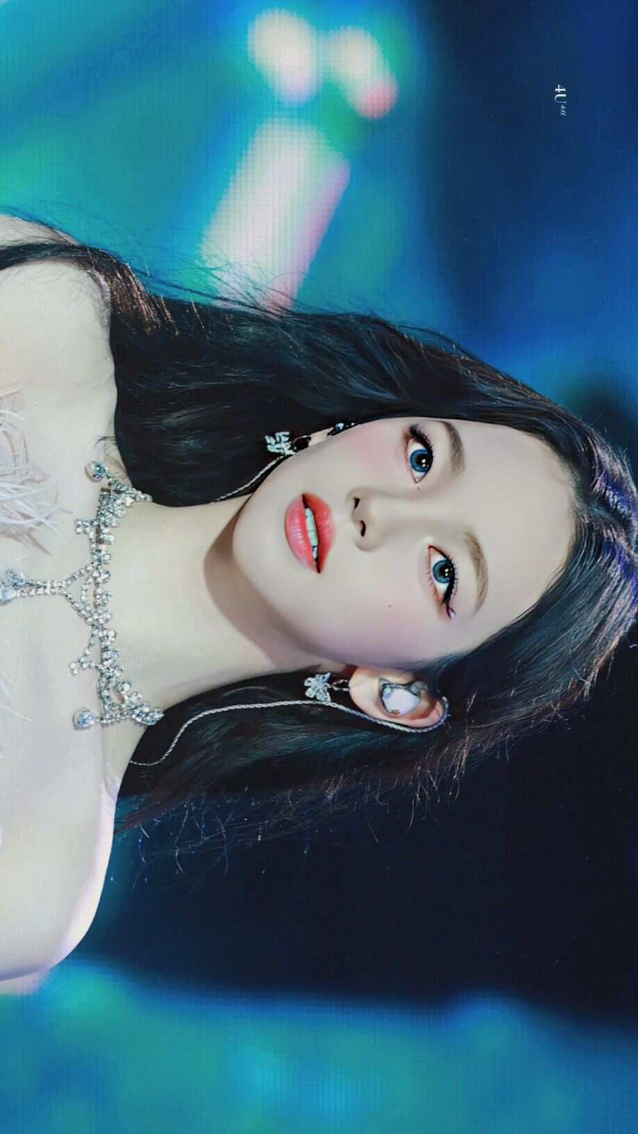 优雅女性特写壁纸