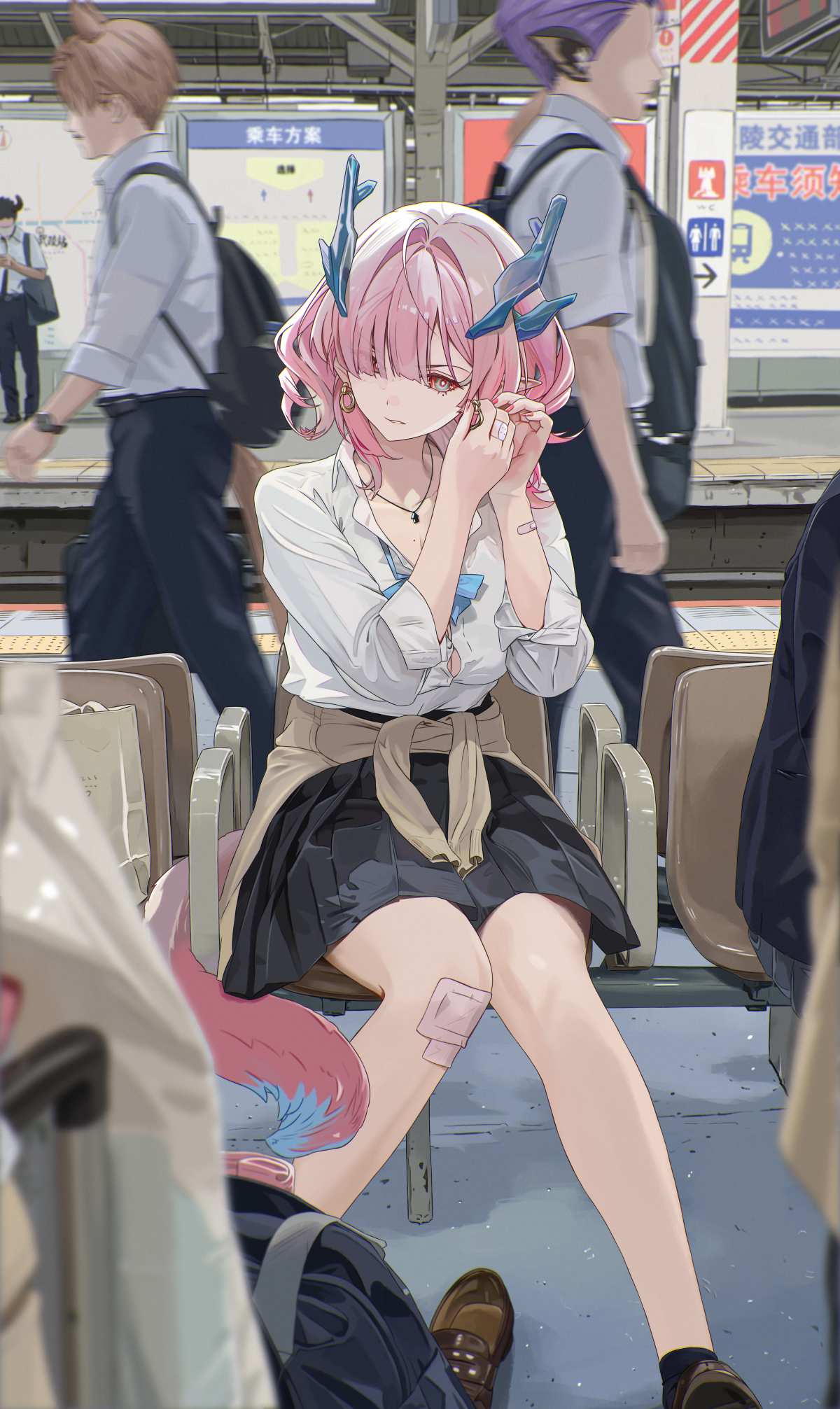 粉色长发少女
