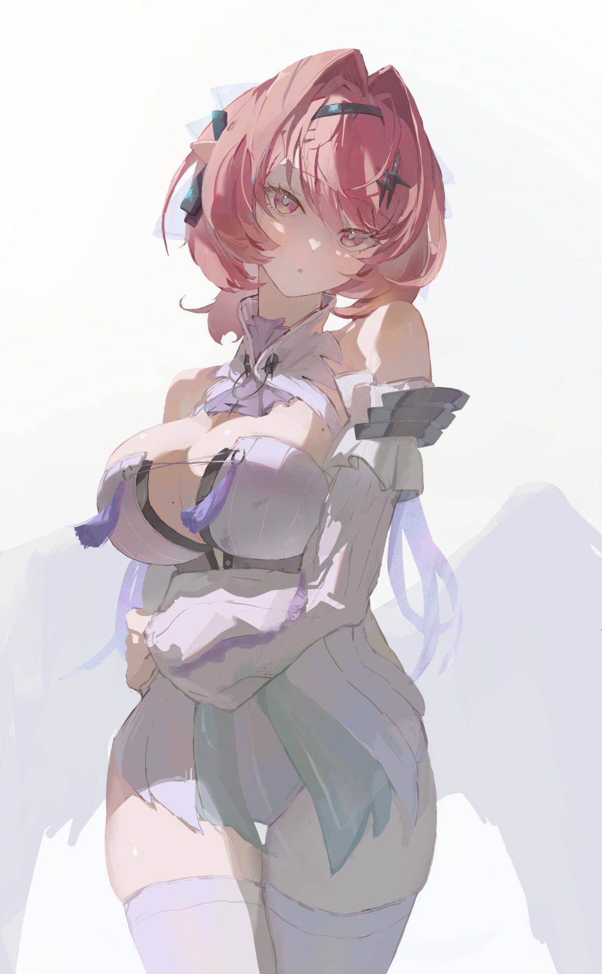 粉色短发动漫女孩