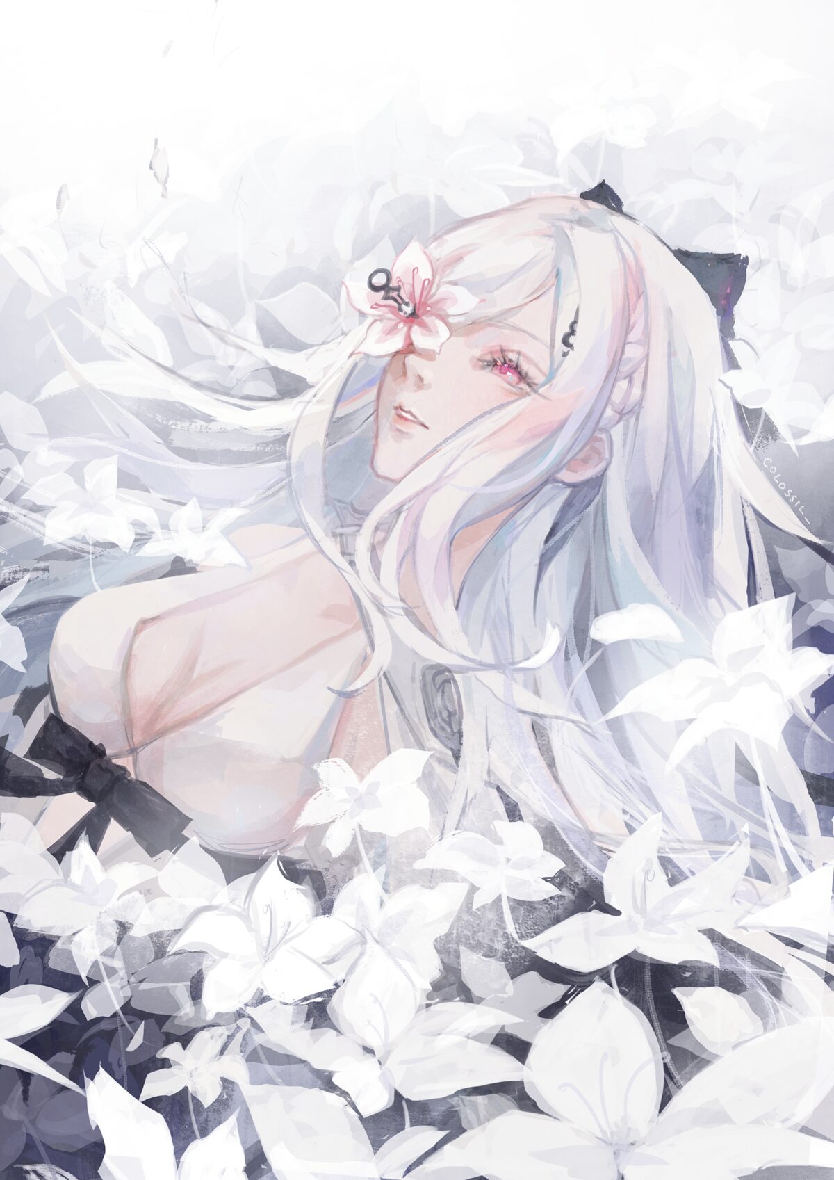 白色花瓣中的银发女孩