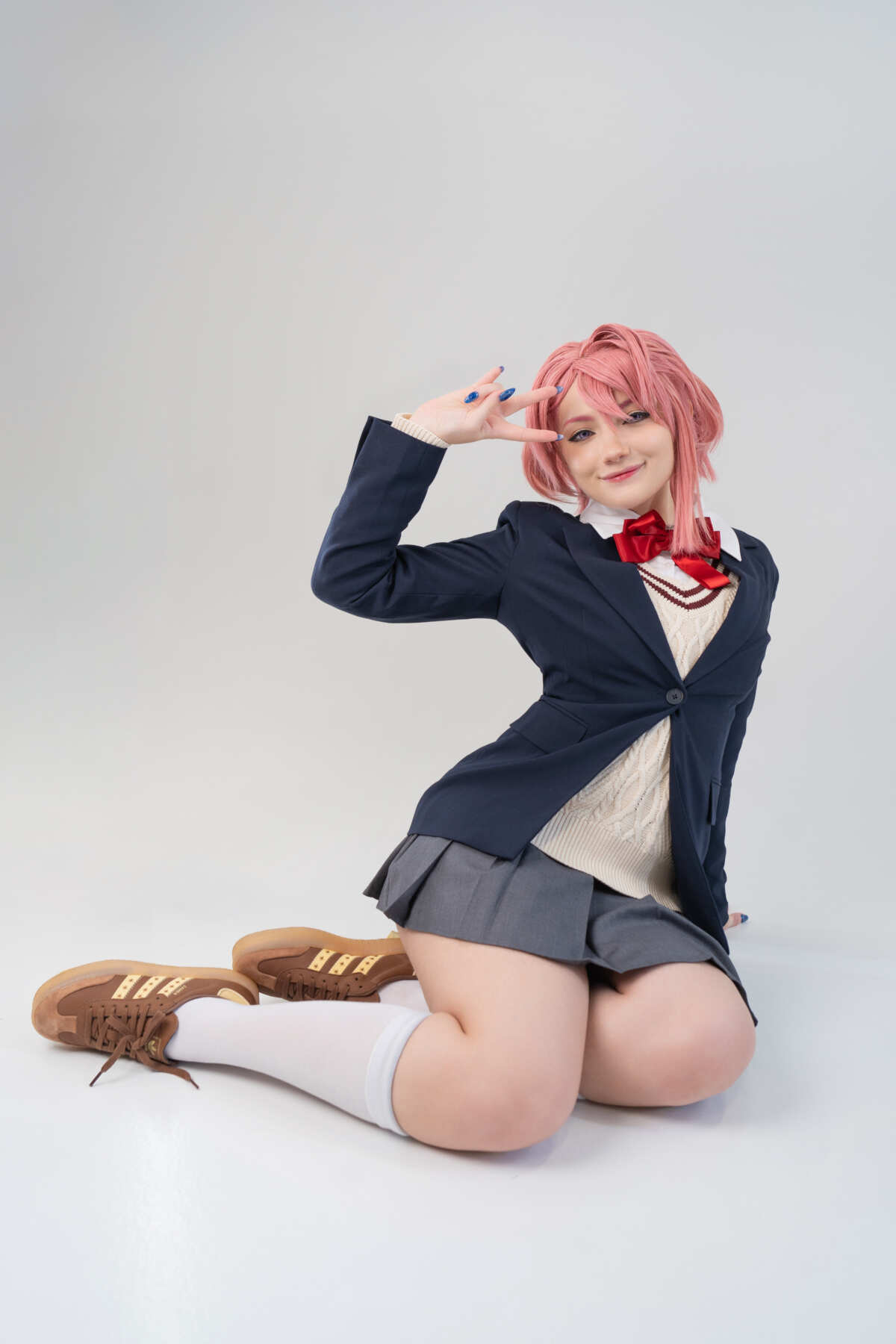 粉色头发女生cosplay