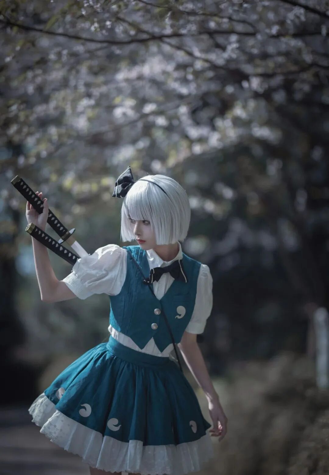 Cosplay写真│腥味猫罐│美貌与实力并存!