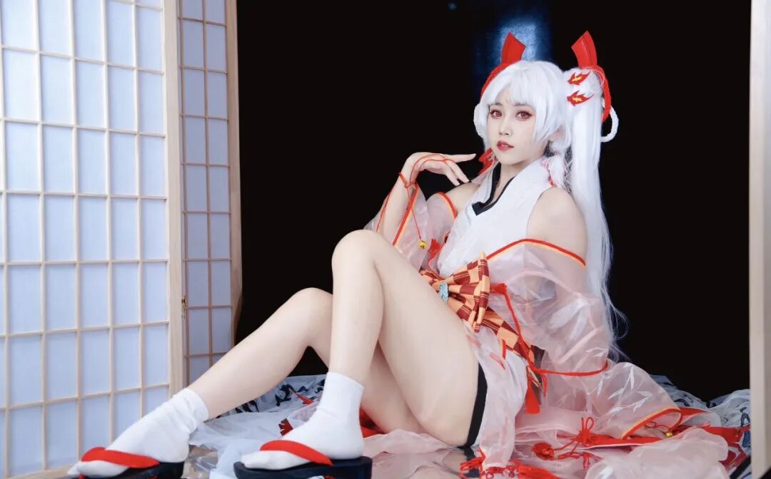 Cosplay写真|呆猫猫|大长腿神仙coser！