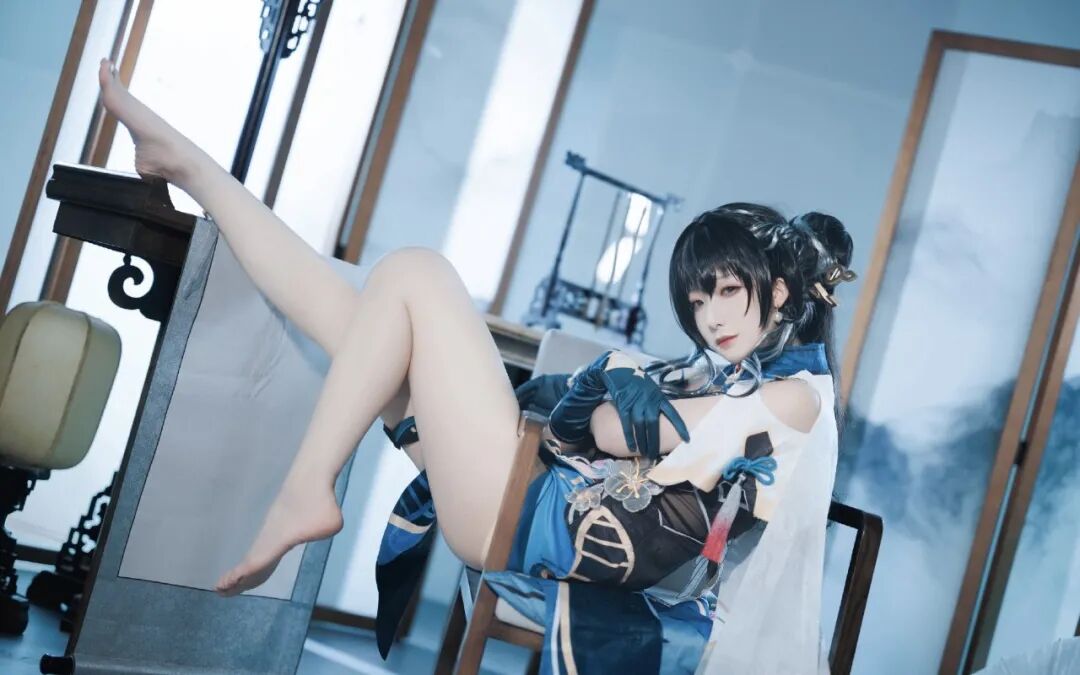Cosplay写真|封疆疆V|妥妥的腿精呀！