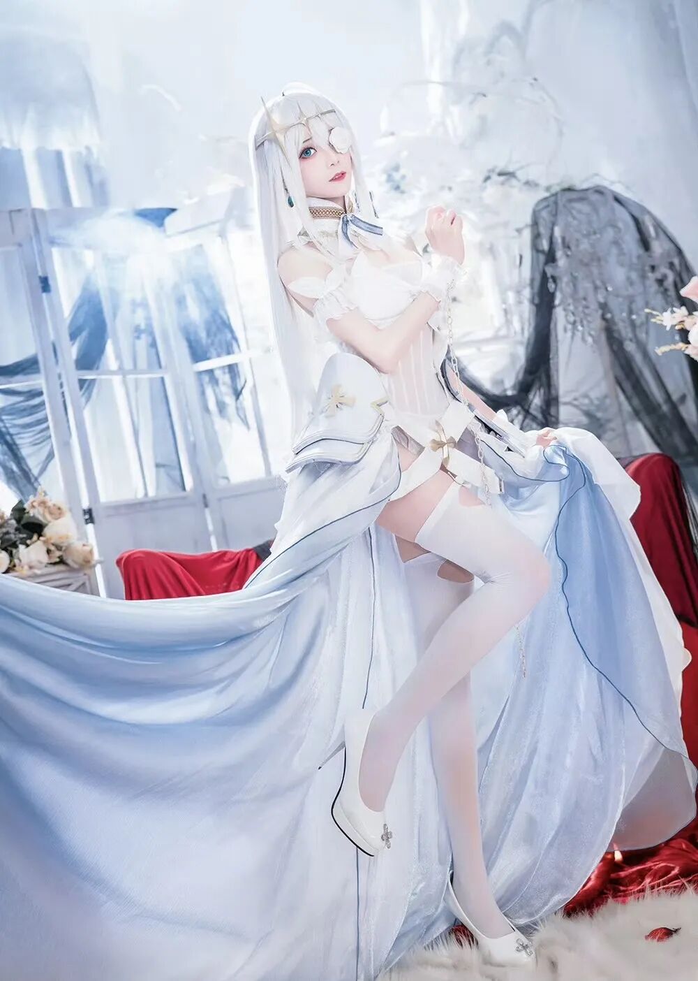 Cosplay写真|Tomoyo酱|钟爱白毛异瞳吖!