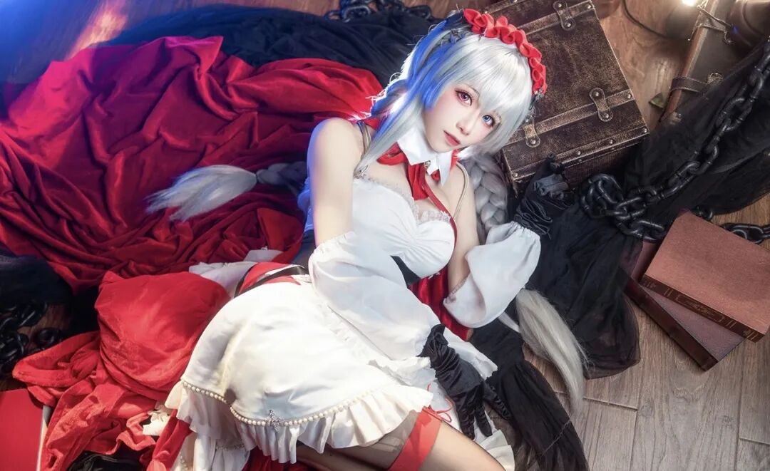 Cosplay写真|Tomoyo酱|钟爱白毛异瞳吖!