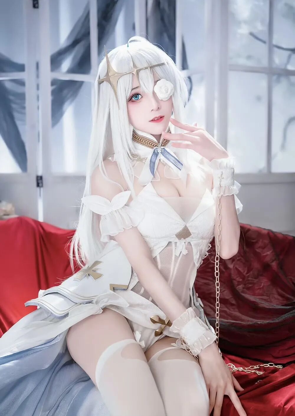 Cosplay写真|Tomoyo酱|钟爱白毛异瞳吖!