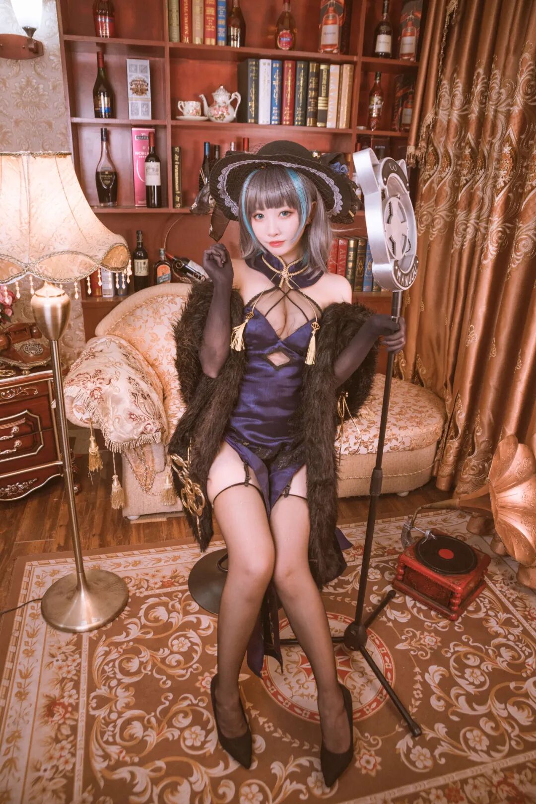 Cosplay写真│宮本桜│拥有闪耀魅力的Coser!