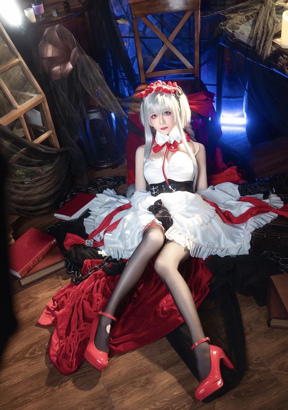 Cosplay写真|Tomoyo酱|钟爱白毛异瞳吖!