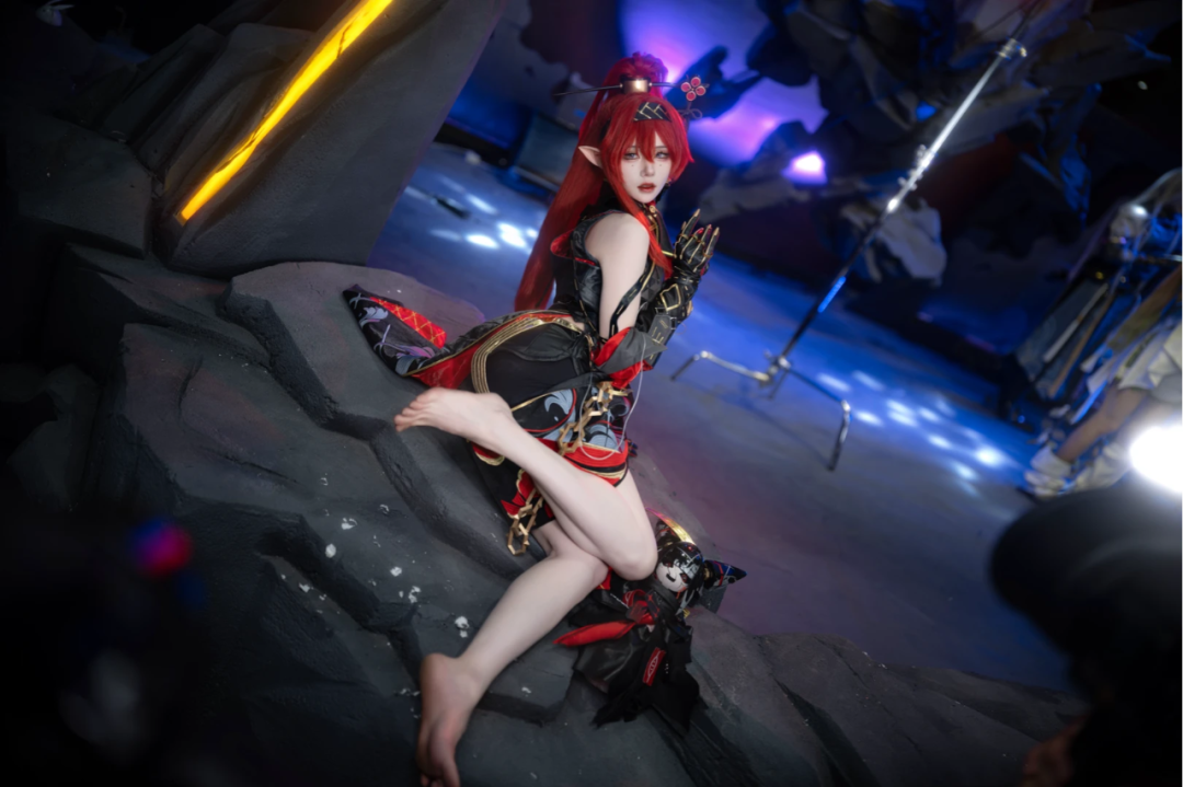 Cosplay写真|努力的十八魔|拥有逆天大长腿的coser！