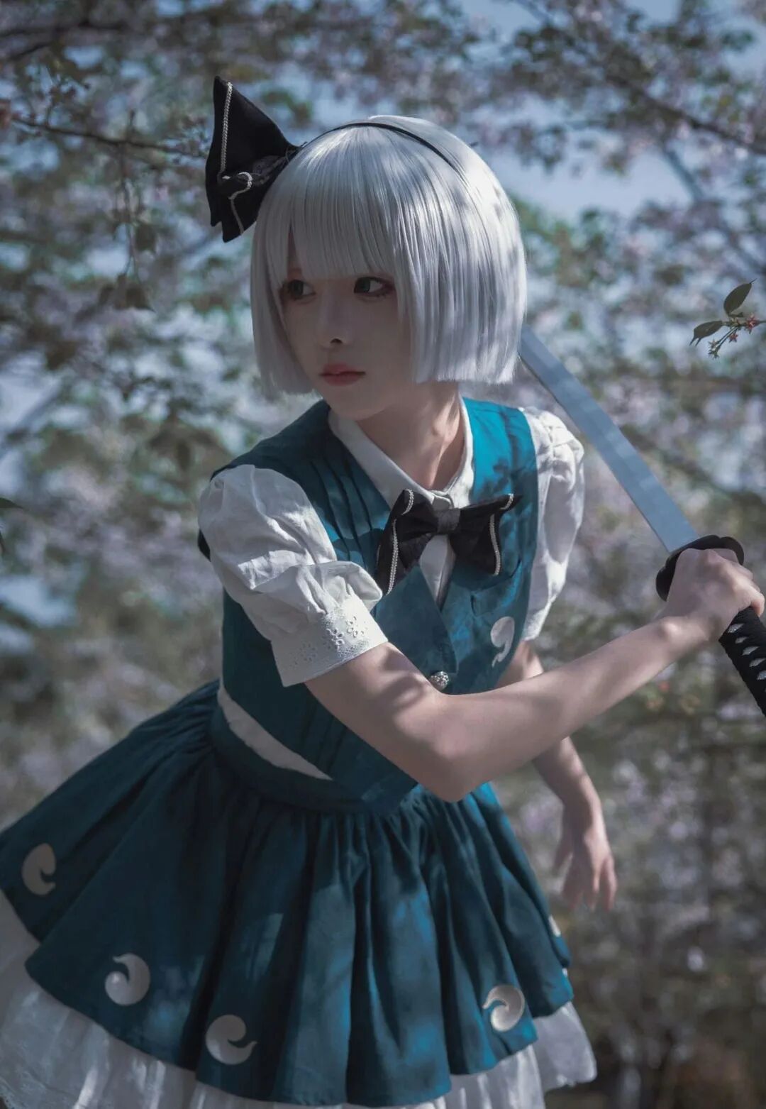 Cosplay写真│腥味猫罐│美貌与实力并存!