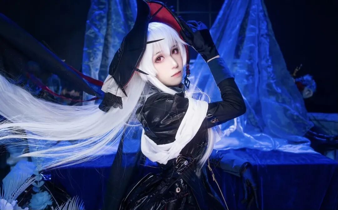 Cosplay写真|Tomoyo酱|钟爱白毛异瞳吖!