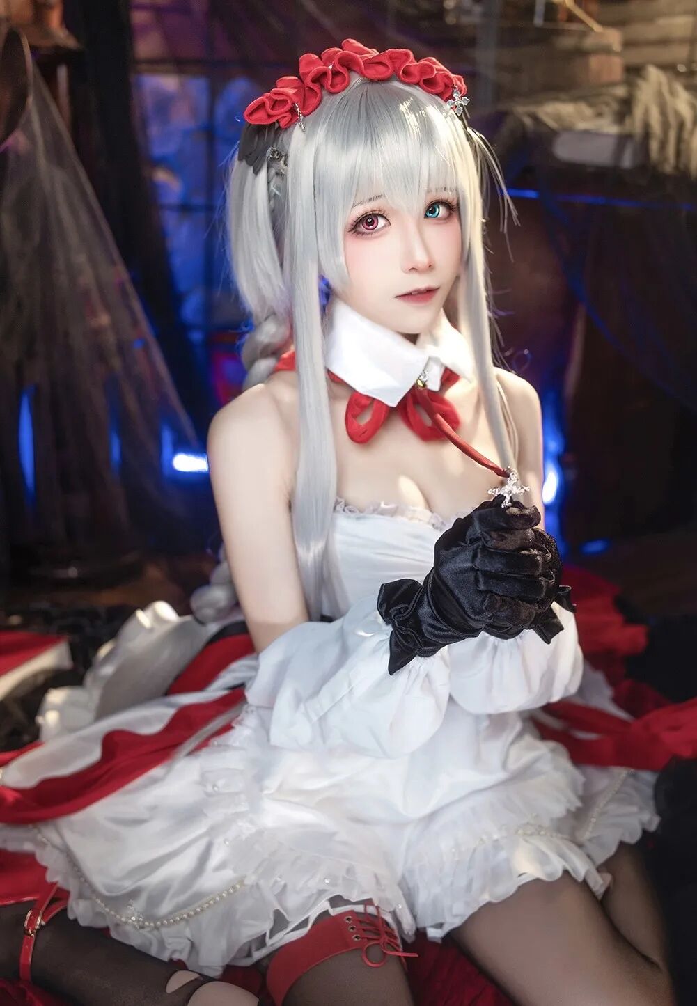Cosplay写真|Tomoyo酱|钟爱白毛异瞳吖!