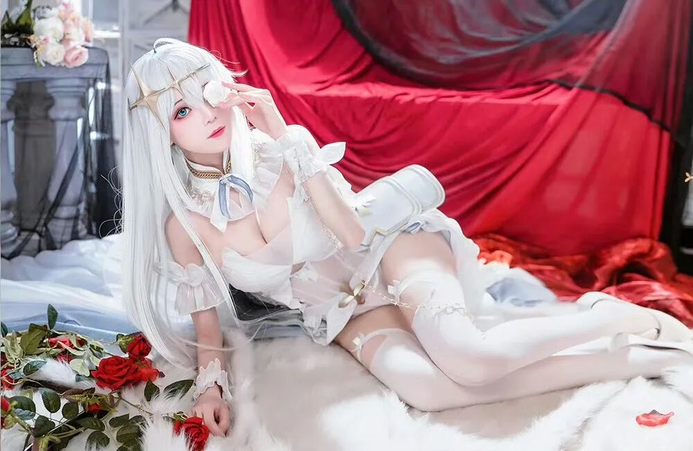 Cosplay写真|Tomoyo酱|钟爱白毛异瞳吖!