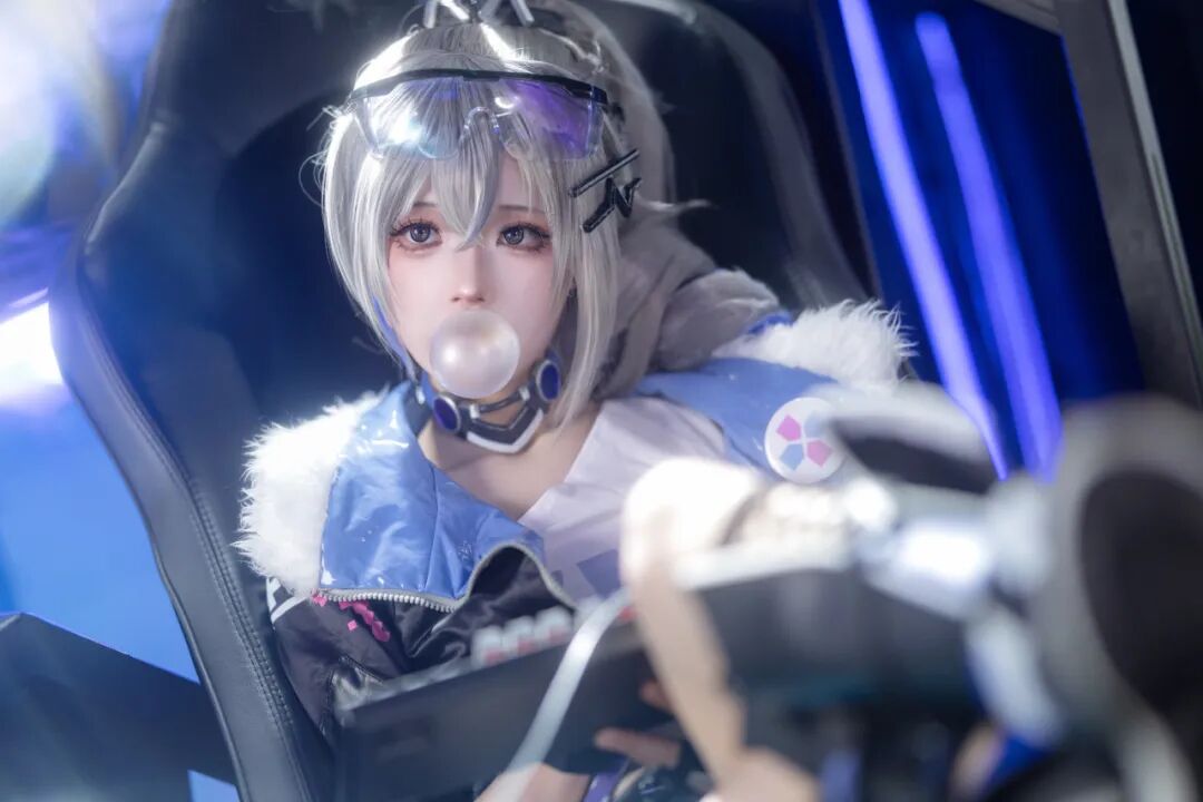 Cosplay写真|丝言不吃包子|颜值抗打的coser!