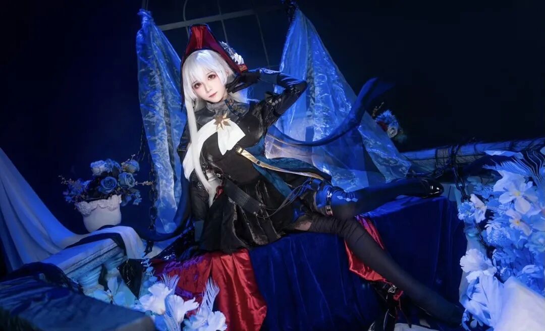 Cosplay写真|Tomoyo酱|钟爱白毛异瞳吖!